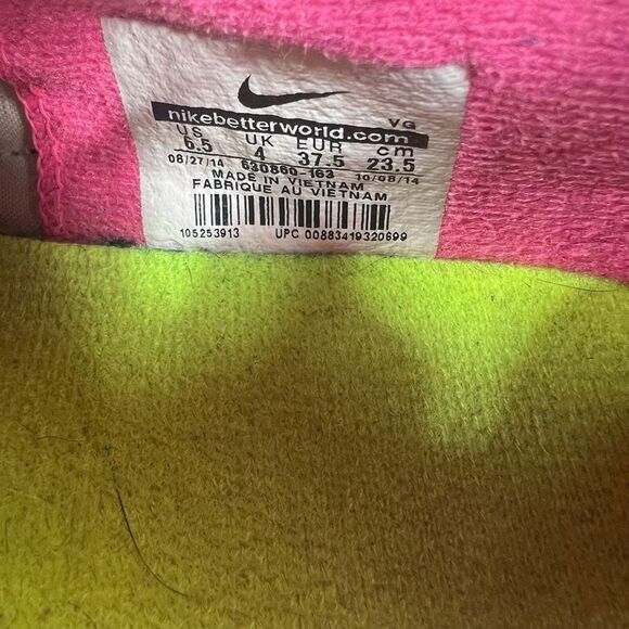 Nike‎ women’s soccer shoes women’s 6.5 - Picture 6 of 6